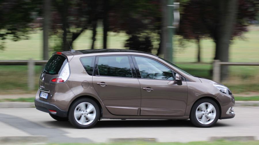  Renault Scenic 2013 года  (фото 7 из 34)